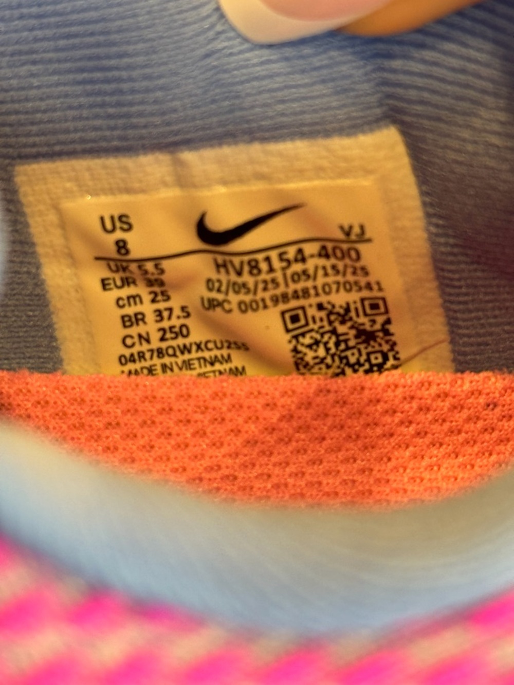 Women’s Nike Vomero Plus - Picture 5 of 5